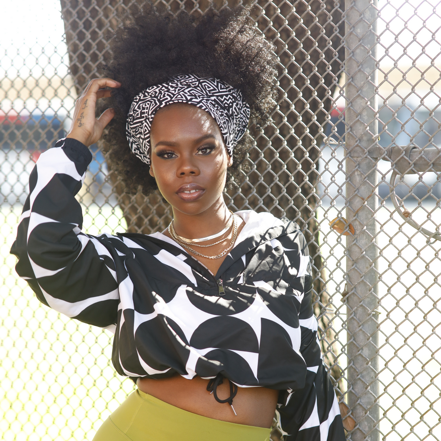 Eclipse Women’s cropped windbreaker