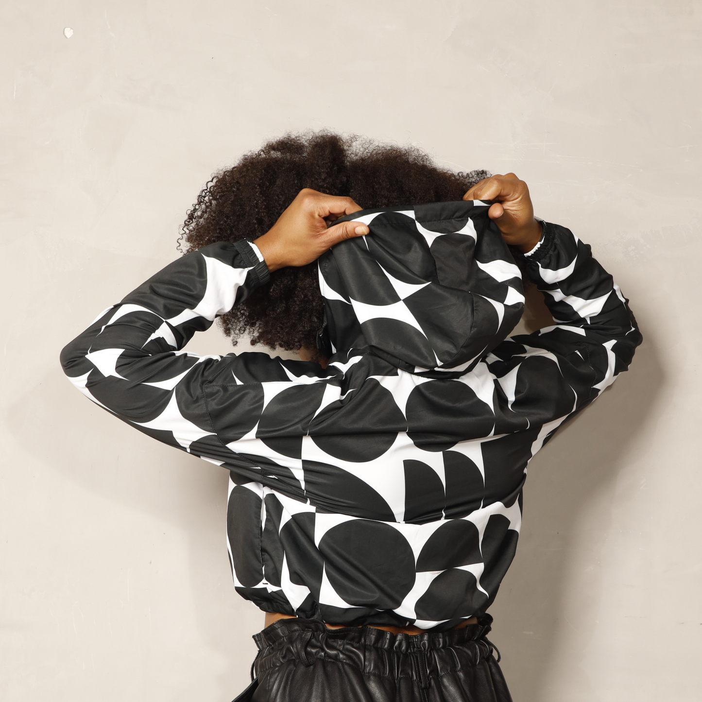 Eclipse Women’s cropped windbreaker